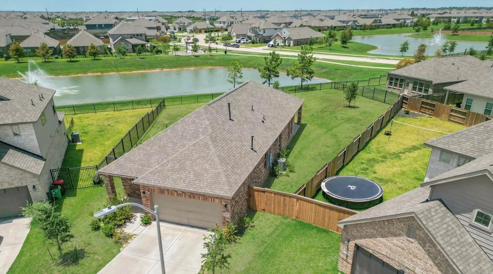 Unit for sale at 469 Aurora Creek Lane, Katy, TX 77493