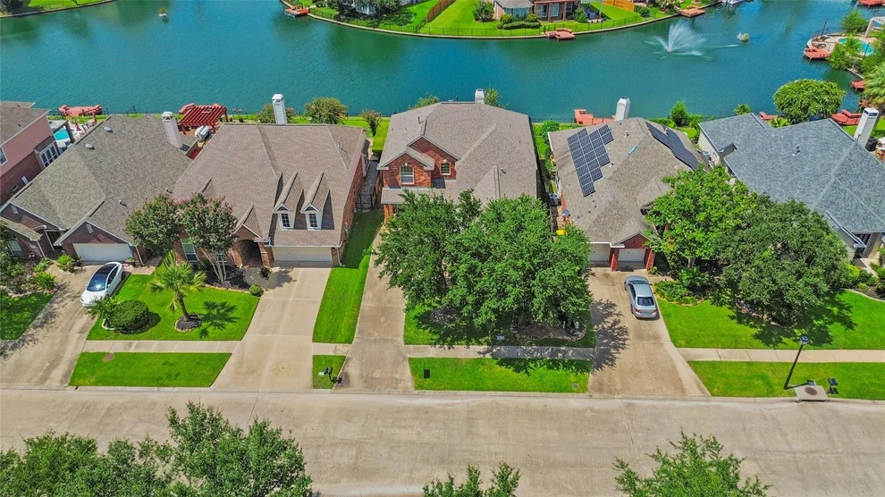 Unit for sale at 12022 Miramar Shores Drive, Houston, TX 77065