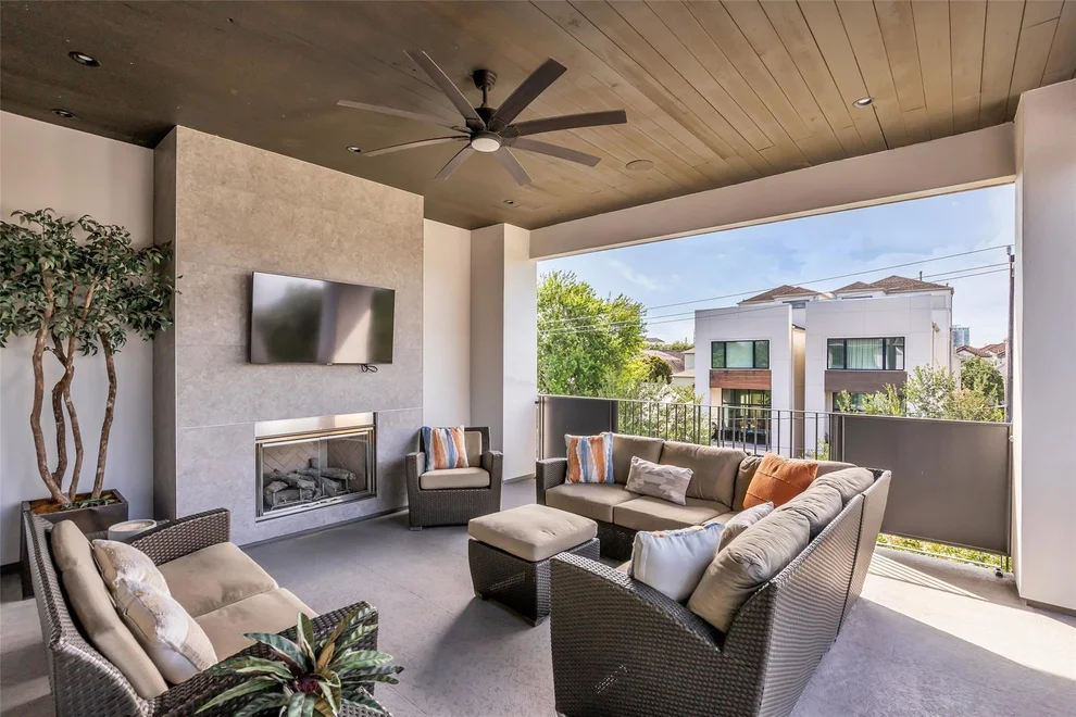 Unit for sale at 1527 Vermont Street, Houston, TX 77006