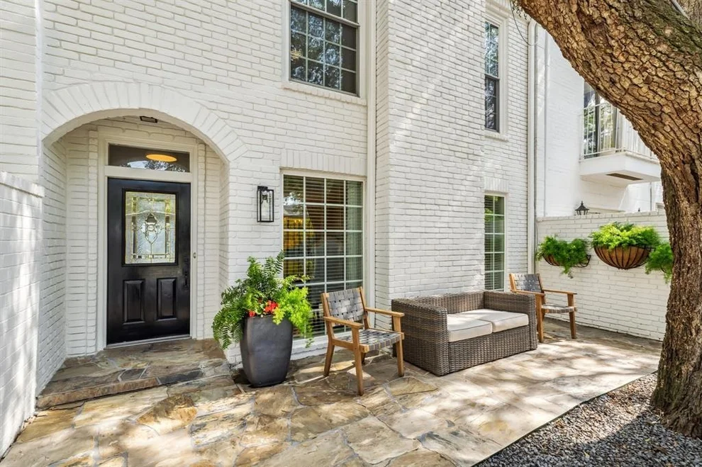 Unit for sale at 2222 Welch Street, Houston, TX 77019