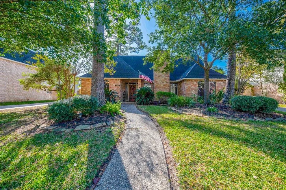 Unit for sale at 17615 Woodlode Lane, Spring, TX 77379