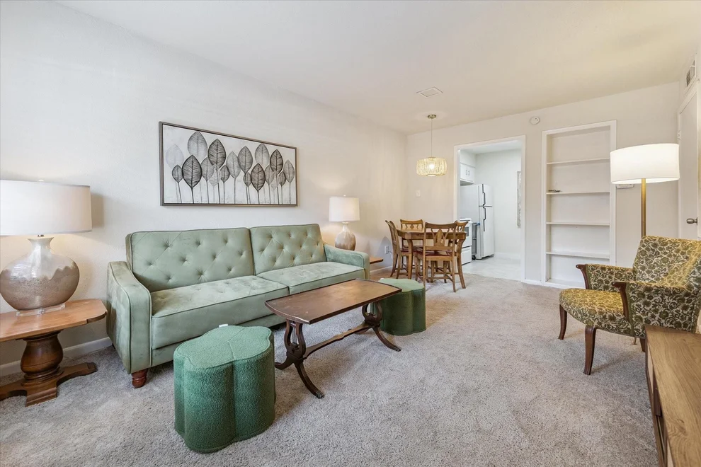 Unit for sale at 855 Augusta Drive, Houston, TX 77057