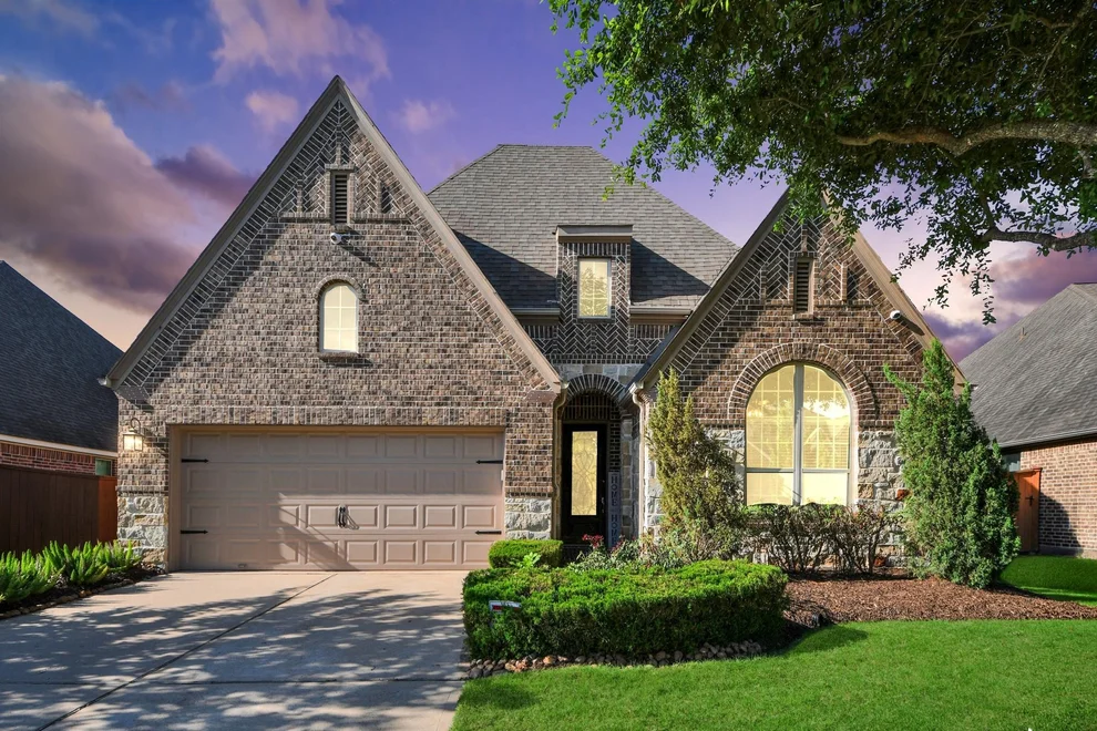Unit for sale at 18114 Glenlyon Drive, Richmond, TX 77407