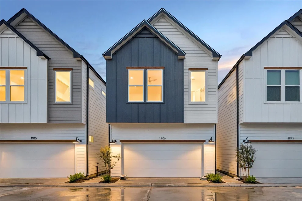 Unit for sale at 1906 Luna Woods Lane, Houston, TX 77055