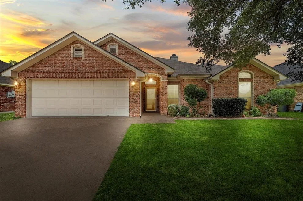 Unit for sale at 2716 Cherokee Lane, Waco, TX 76712
