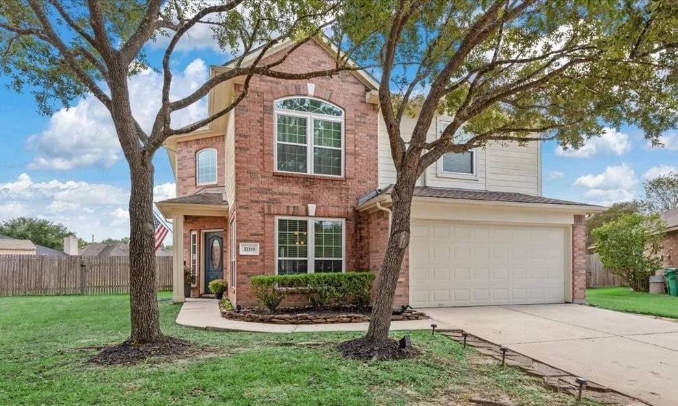 Unit for sale at 32319 Archer Park, Conroe, TX 77385