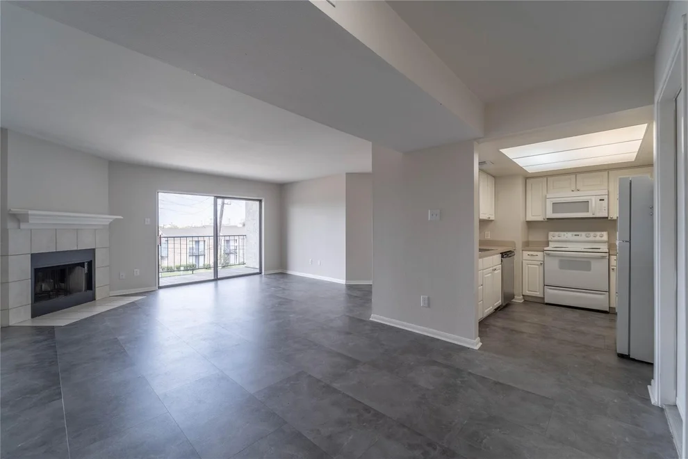 Unit for sale at 2824 S Bartell Drive, Houston, TX 77054