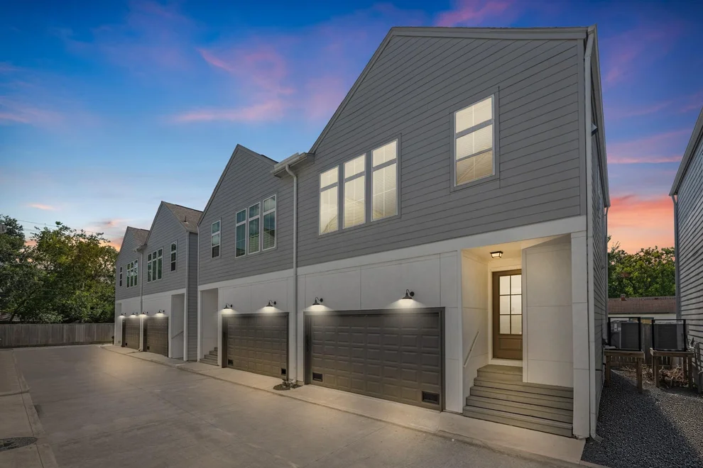 Unit for sale at 6033 Cypress Street, Houston, TX 77074