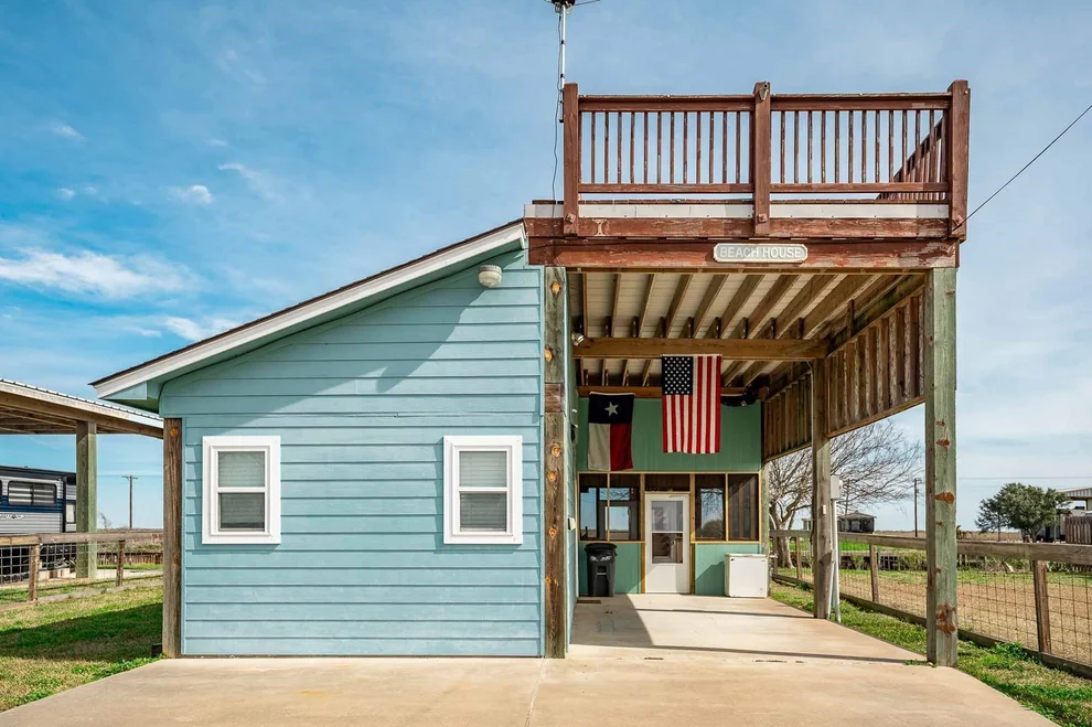 Unit for sale at 599 County Road 299, Sargent, TX 77414