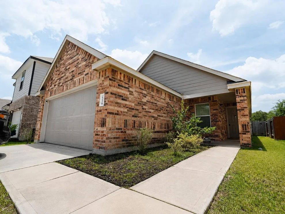 Unit for sale at 2228 Raider Drive, Conroe, TX 77301