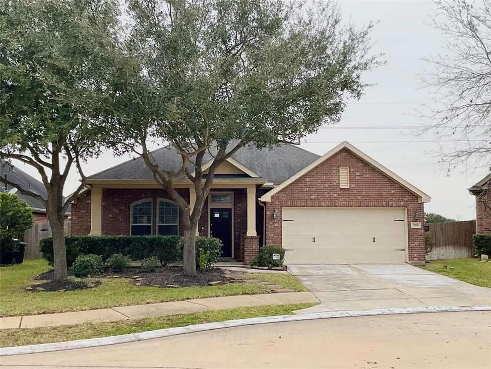 Unit for sale at 7806 Gable Bridge Lane, Richmond, TX 77407