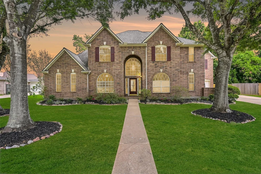 Unit for sale at 1217 Red Wing Drive, Friendswood, TX 77546