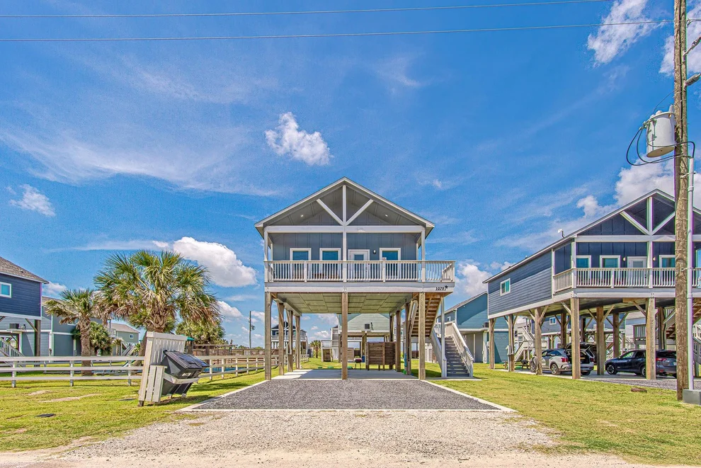Unit for sale at 1079 Cedar Lane, Gilchrist, TX 77617