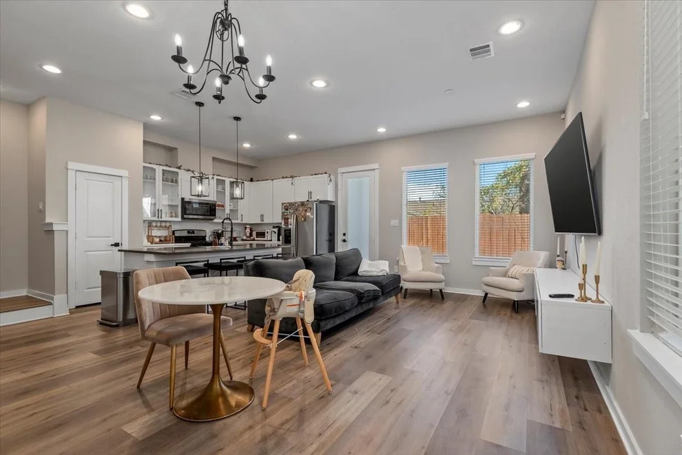 Unit for sale at 6721 Parker Oaks Lane, Houston, TX 77076