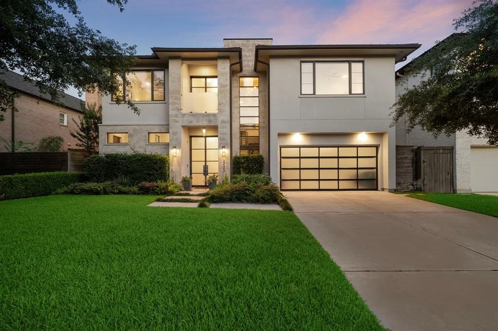 Unit for sale at 507 Terrace Drive, Houston, TX 77007