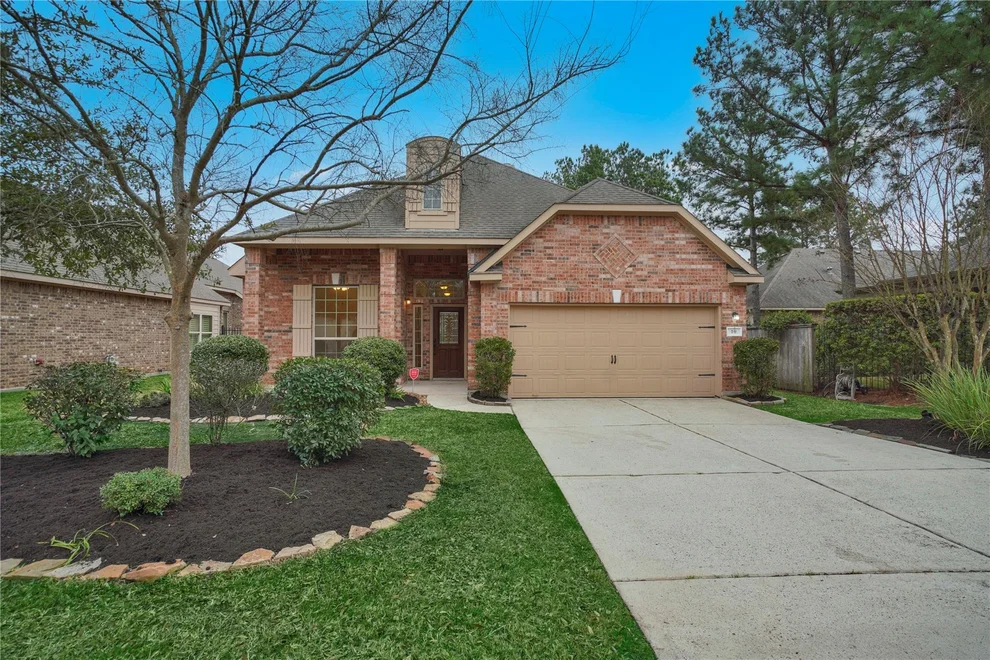 Unit for sale at 10 Tallgrass Way, Spring, TX 77389