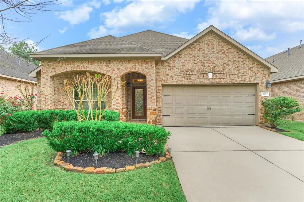 Unit for sale at 107 Sagamore Ridge Place, The Woodlands, TX 77389