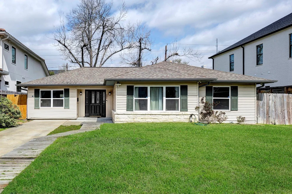 Unit for sale at 4536 Sunburst Street, Bellaire, TX 77401
