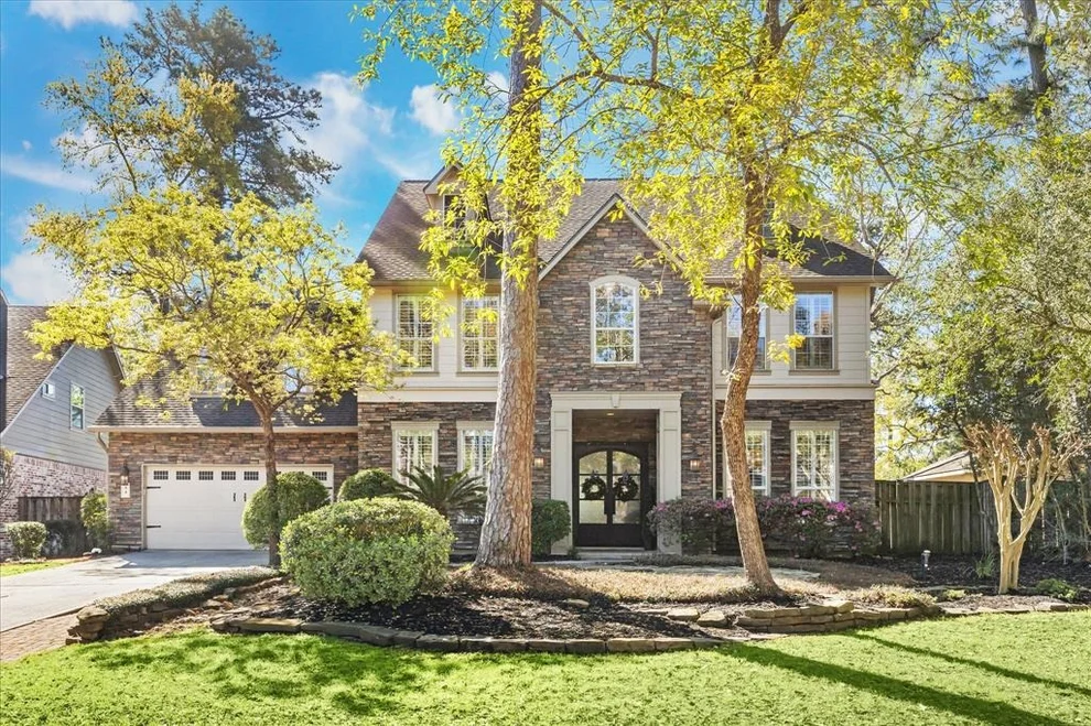Unit for sale at 54 E Beckonvale Circle, The Woodlands, TX 77382