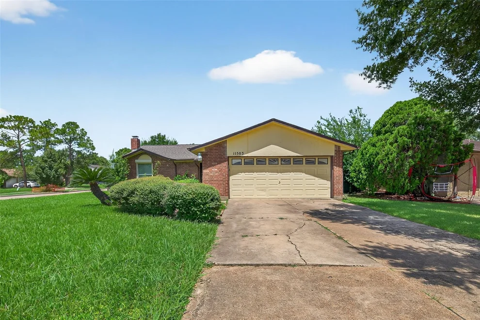 Unit for sale at 11503 Fruitwood Drive, Houston, TX 77089