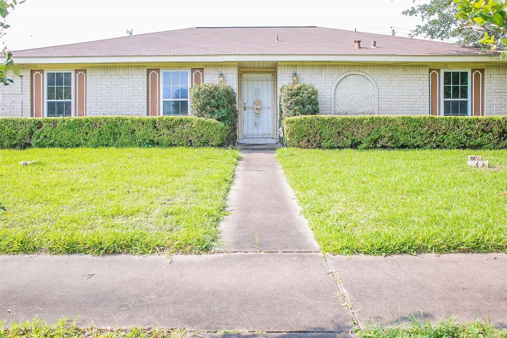 Unit for sale at 9230 Leader Street, Houston, TX 77036