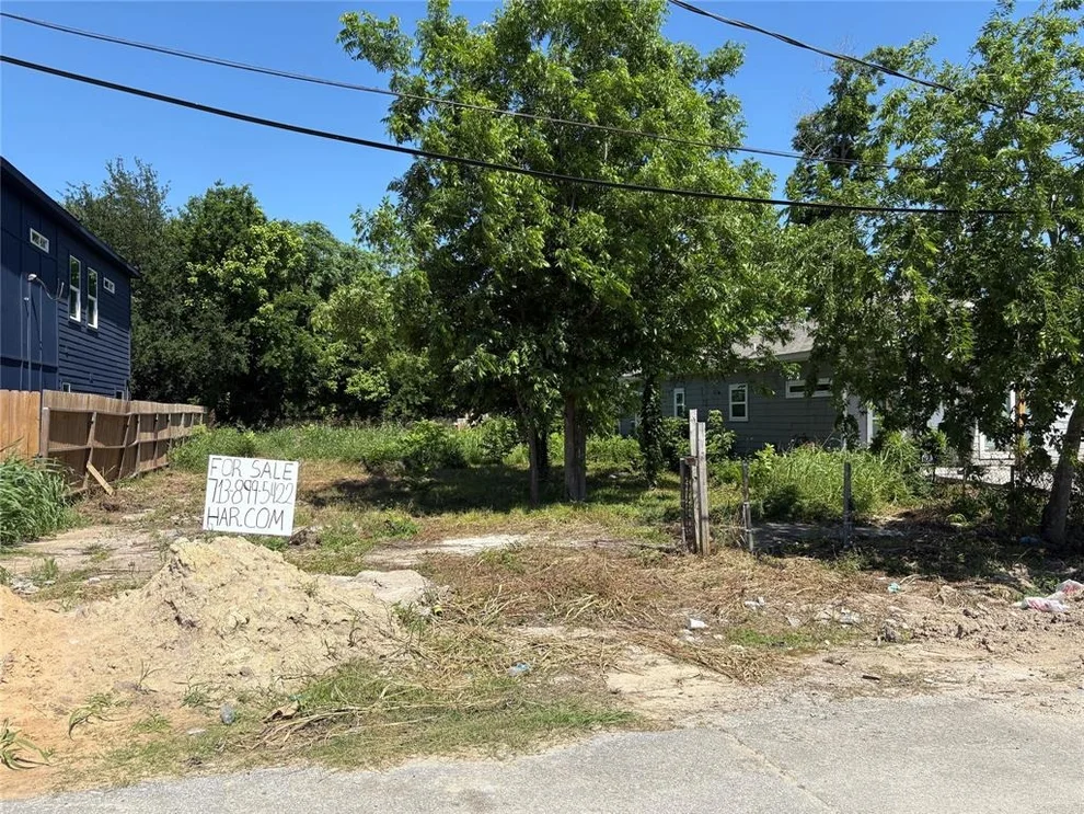 Unit for sale at 2714 Sam Wilson Street, Houston, TX 77020