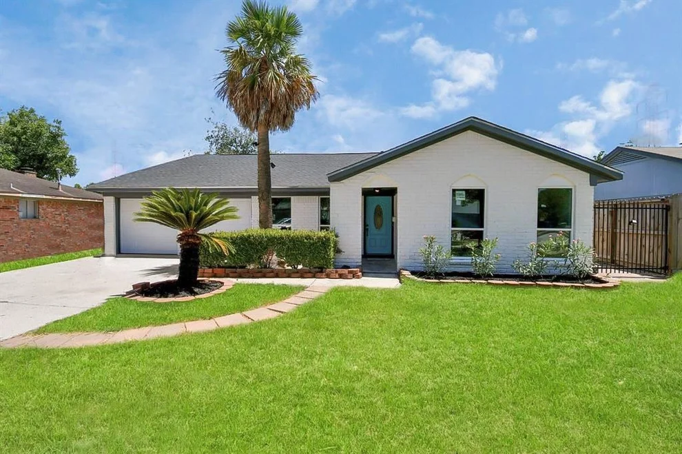 Unit for sale at 11810 Sagedowne Lane, Houston, TX 77089