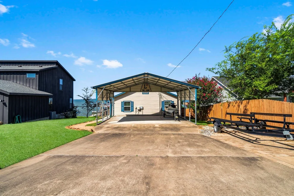 Unit for sale at 536 W Cattle Drive, Onalaska, TX 77360
