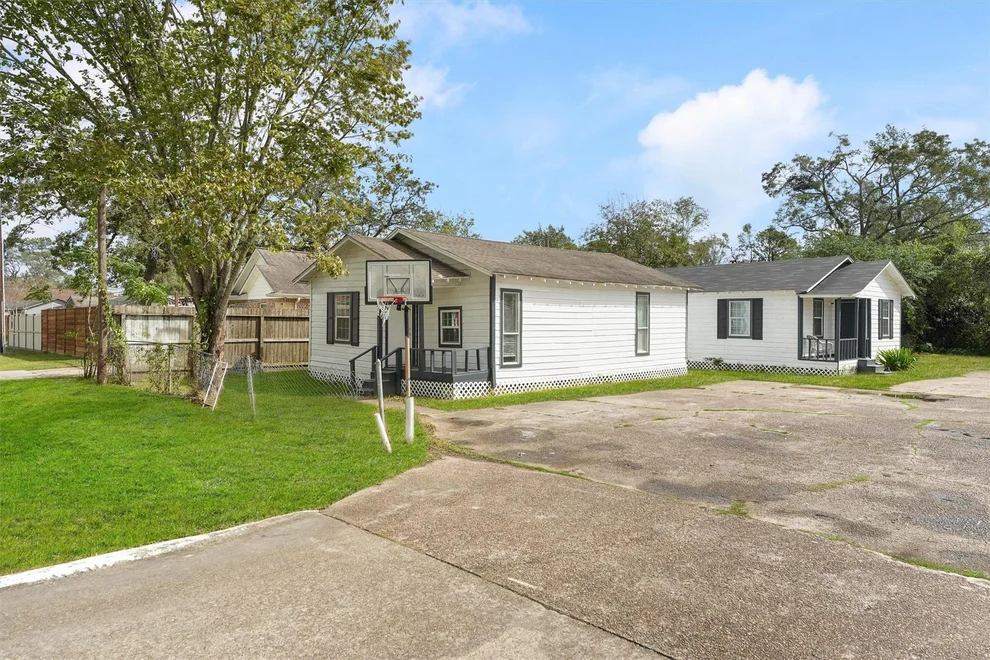 Unit for sale at 8514 Spaulding Street, Houston, TX 77016