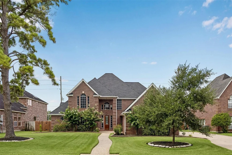 Unit for sale at 1686 Kelliwood Oaks Drive, Katy, TX 77450