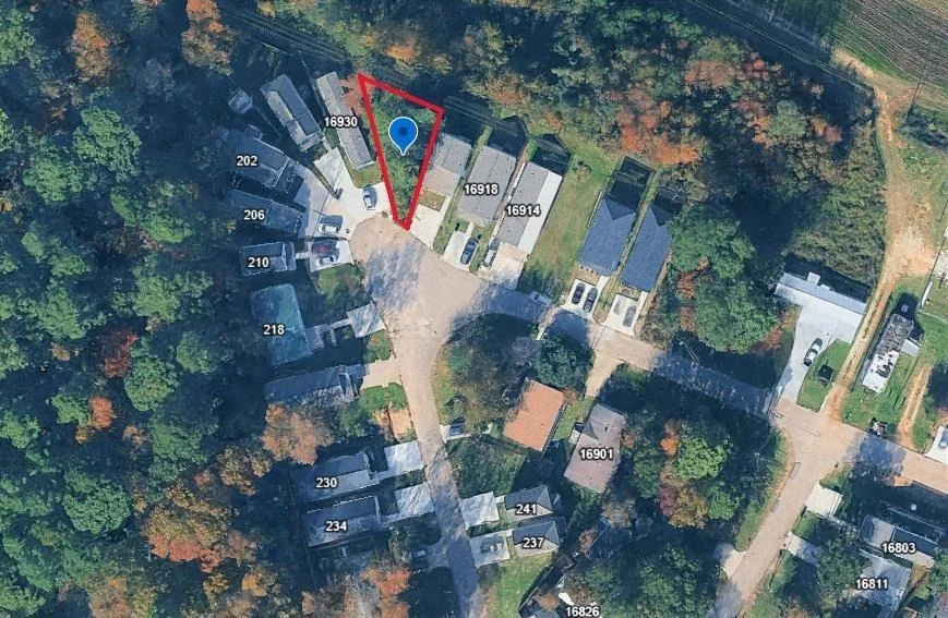Unit for sale at 16926 W Alderson, Montgomery, TX 77316