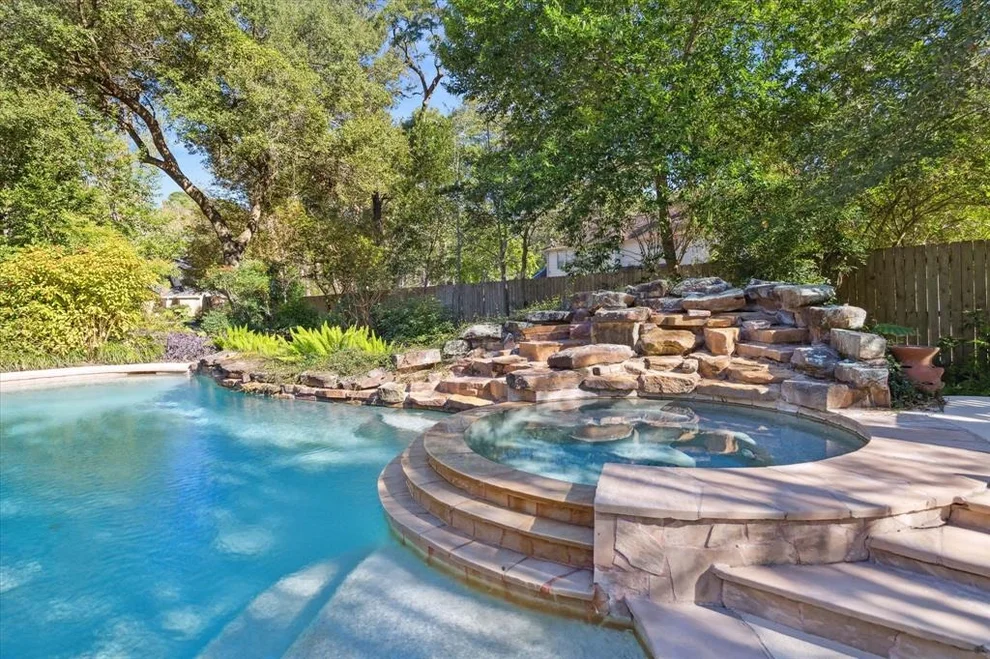 Unit for sale at 2506 Woods Estates Drive, Kingwood, TX 77339