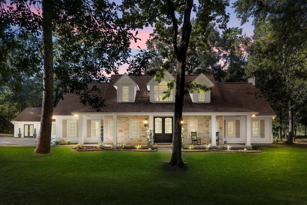 Unit for sale at 10985 Lake Forest Drive, Conroe, TX 77384