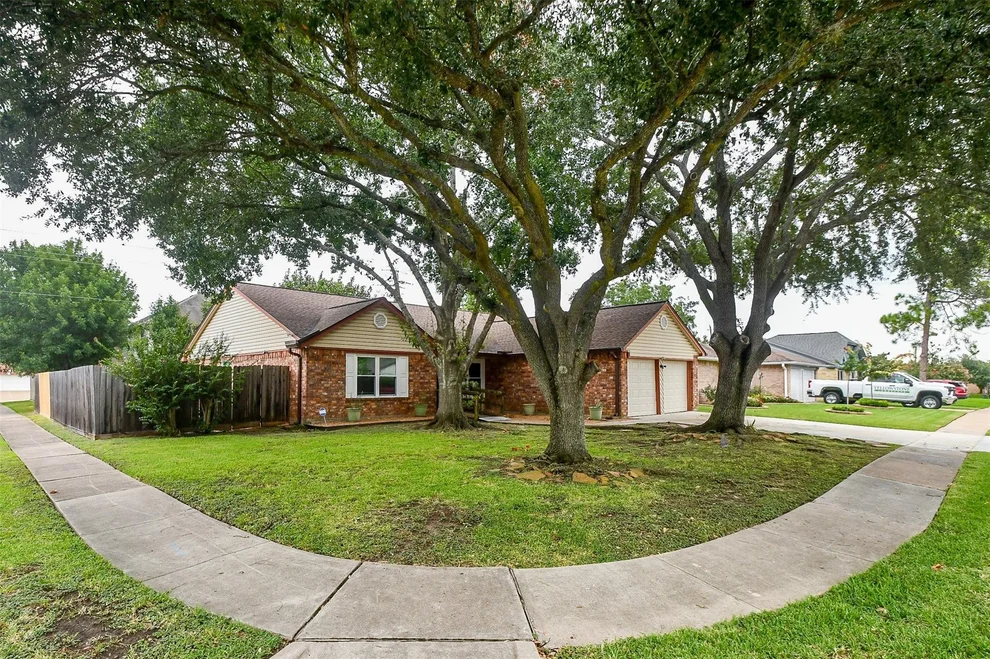 Unit for sale at 12726 Newberry Street, Sugar Land, TX 77478
