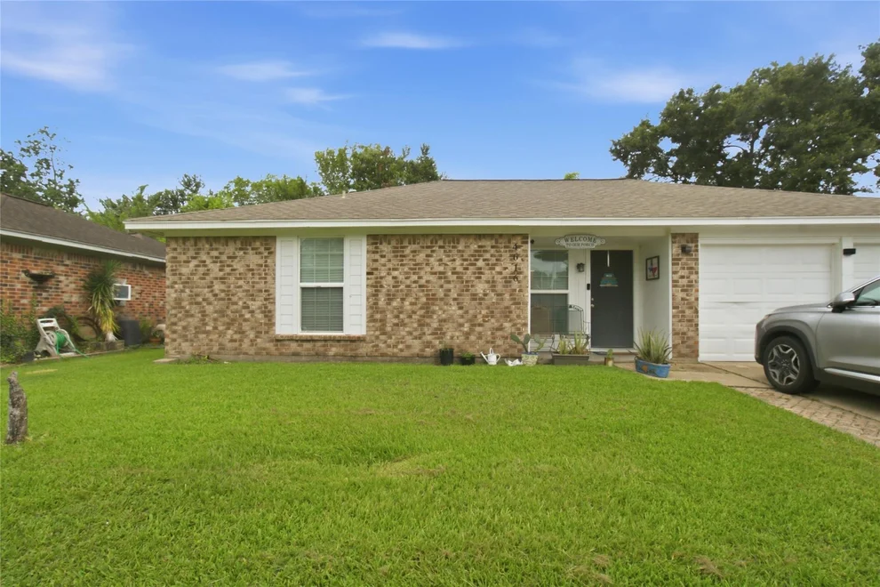 Unit for sale at 4616 Luella Avenue, Deer Park, TX 77536