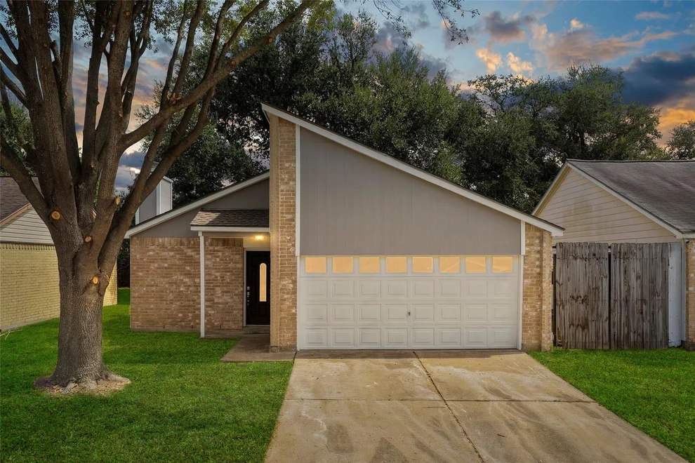 Unit for sale at 7606 Pepperbrook Drive, Houston, TX 77041