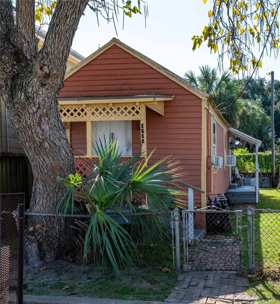 Unit for sale at 1511 J H Clouser Street, Galveston, TX 77550