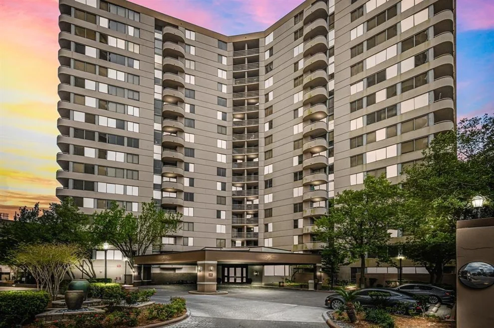 Unit for sale at 3525 Sage Road, Houston, TX 77056