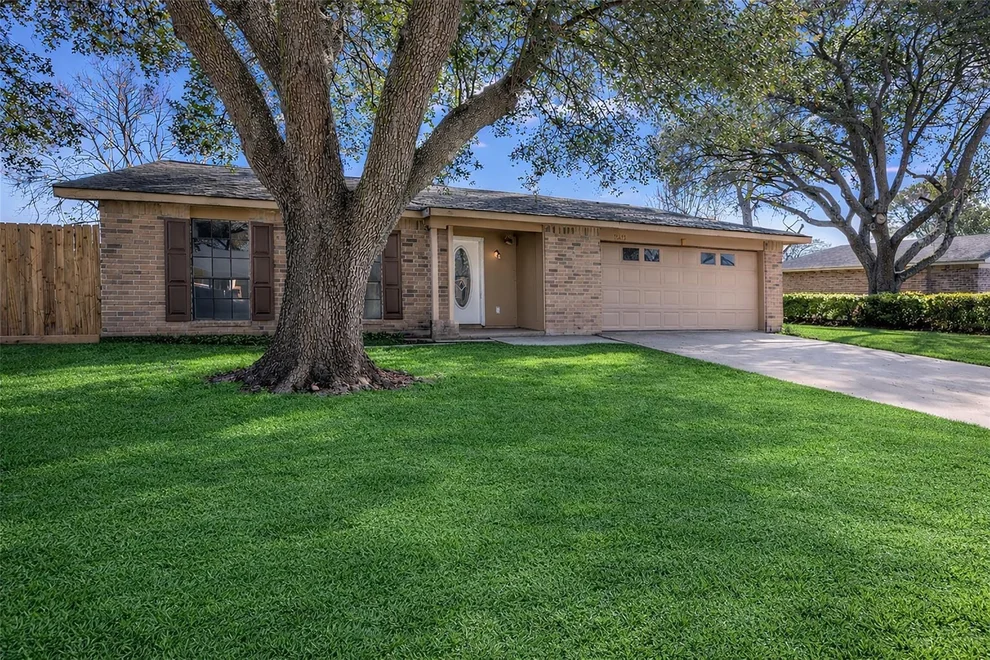 Unit for sale at 15603 Mira Monte Drive, Houston, TX 77083