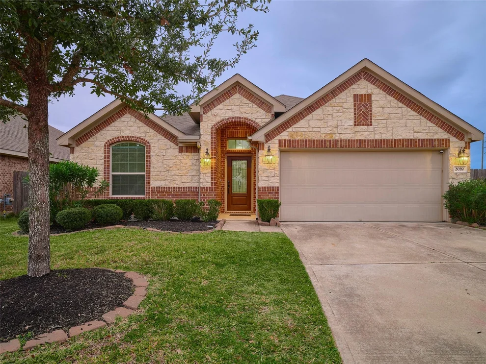 Unit for sale at 2039 Plum Rose Lane, Richmond, TX 77469