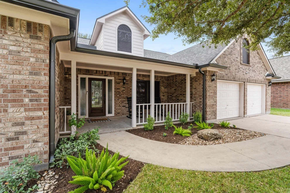 Unit for sale at 3811 Candlewood Circle, Needville, TX 77461