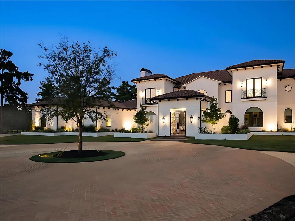 Unit for sale at 3 Steeldust Court, Tomball, TX 77377