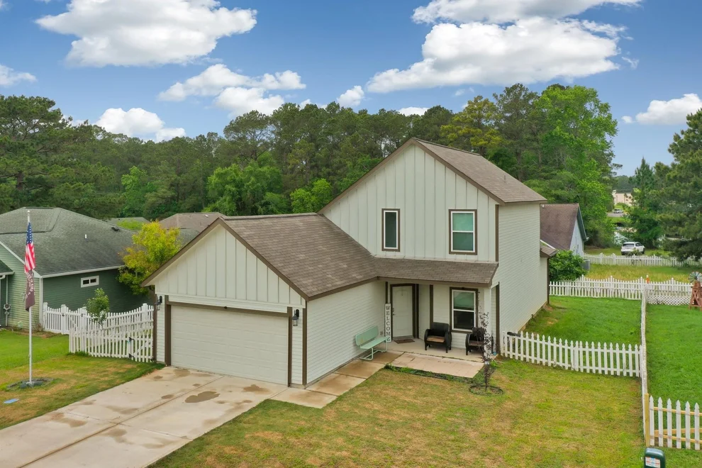 Unit for sale at 206 Iris, Livingston, TX 77351