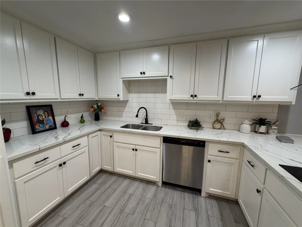 Unit for sale at 7703 Moonmist, Houston, TX 77036