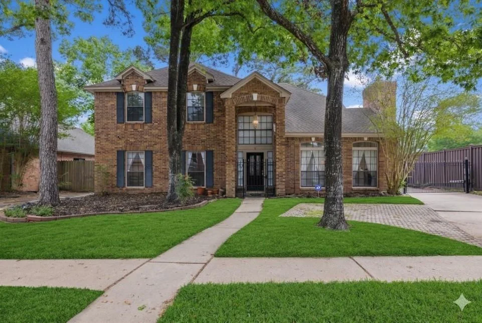 Unit for sale at 18319 Oakhampton Drive, Houston, TX 77084