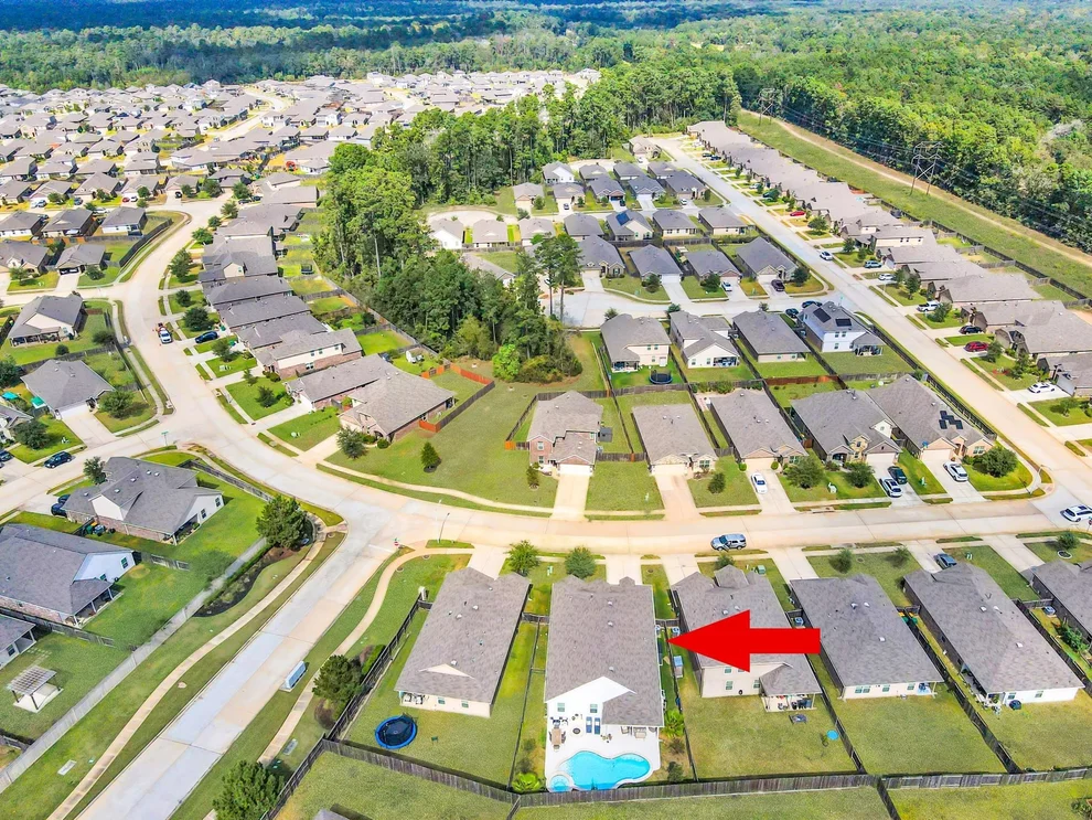 Unit for sale at 13917 Nicolet Arbor Lane, Conroe, TX 77384