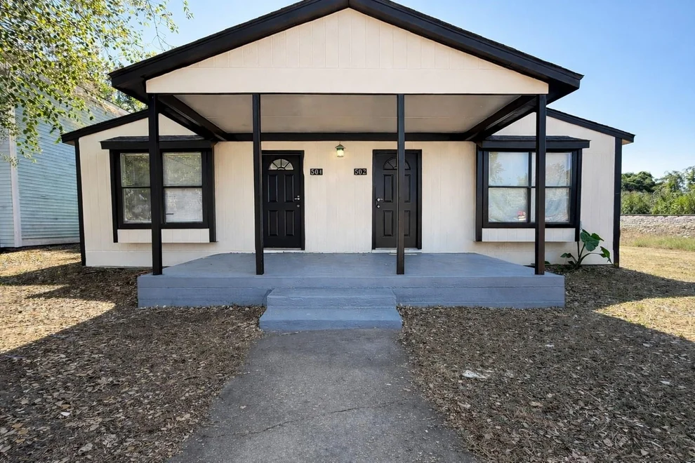Unit for sale at 611 Reed Avenue, Wharton, TX 77488