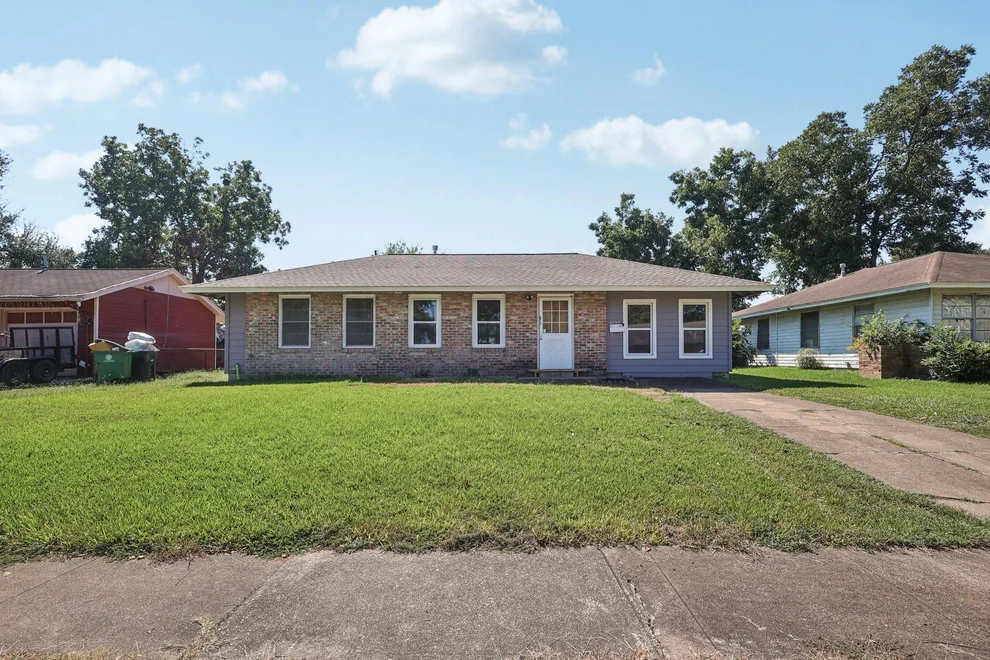Unit for sale at 8630 Anacortes Street, Houston, TX 77061