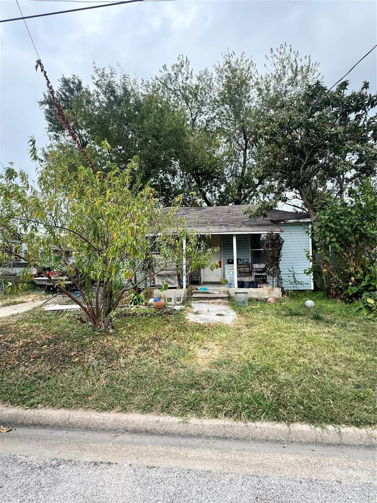 Unit for sale at 1311 2nd Street, Galena Park, TX 77547