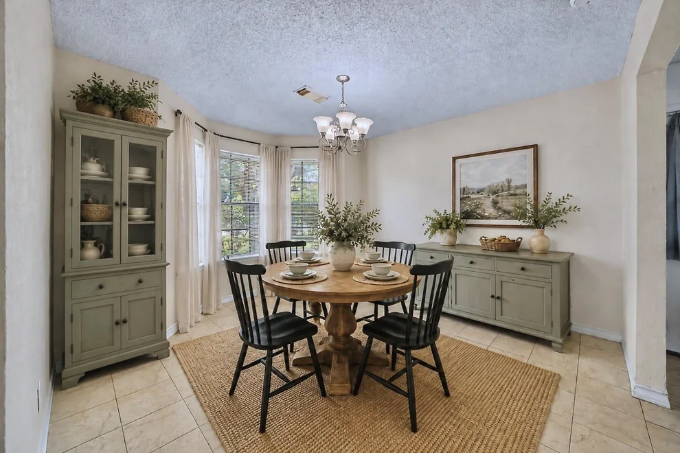 Unit for sale at 201 Red Oak Circle, Brazoria, TX 77422